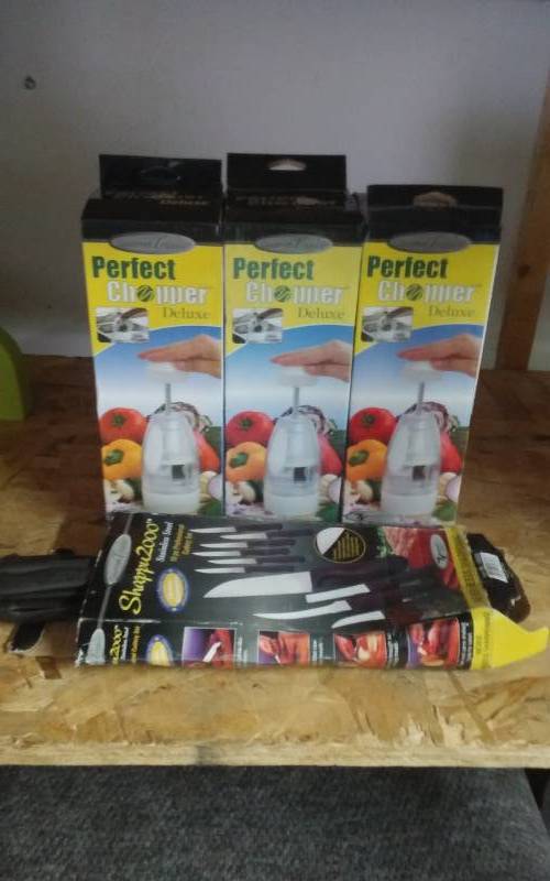 3-New Parfeit Choppers, 1-Knife Set