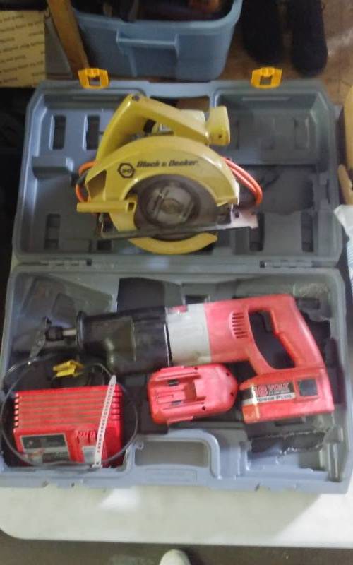 Milwaukee Cordless Sawzall 18 Volt With 2 Batteries & Charger, Circular Saw Black & Decker