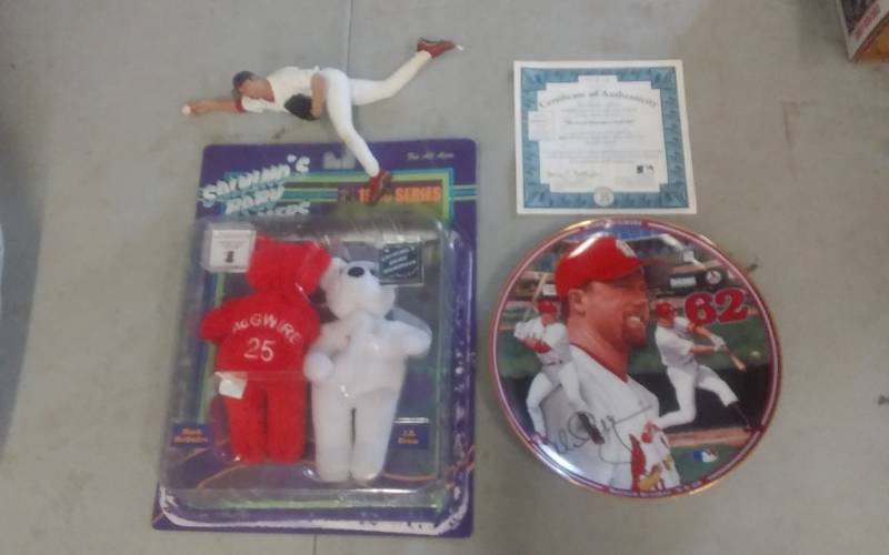 Baseball Collectibles, Mark McGuire & Cardinals