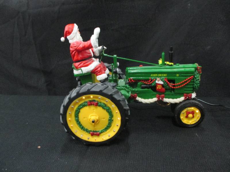 John  Deere Tractor Lights Up