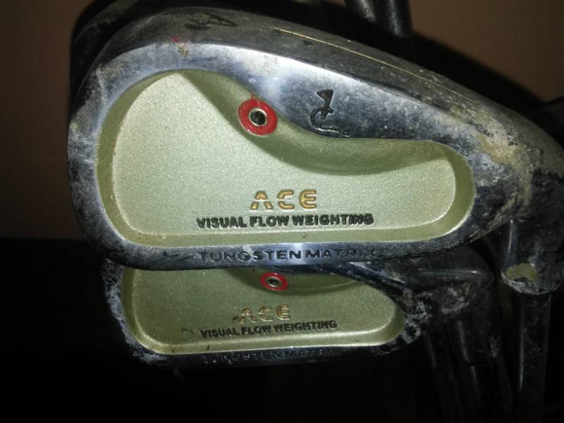 lot 42 image: Right hand golf club set. South Bay Ace cavity back and Bowling ball.