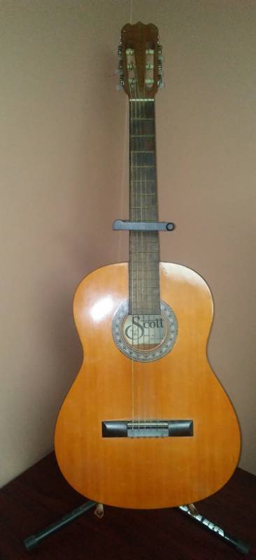 lot 50 image: Scott acoustic guitar, steel string with stand.