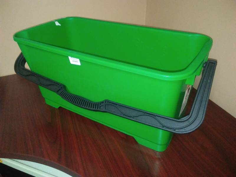 lot 55 image: New commercial mop bucket