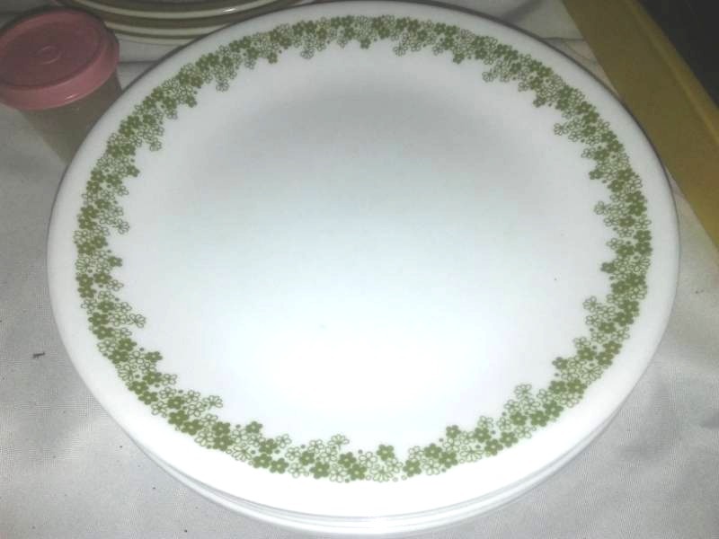 lot 69 image: Miscellaneous kitchen National Silver Company silverware, Corelle Ware and more.