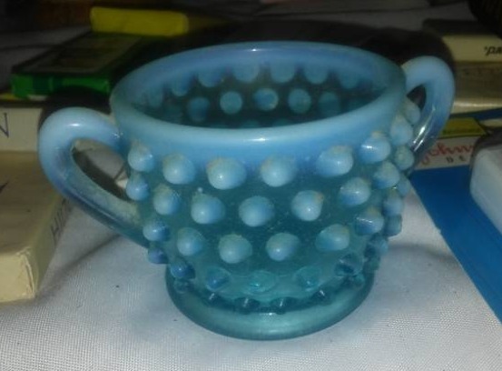 lot 70 image: Miscellaneous blue hobnail, jewelry, VTech phone and more