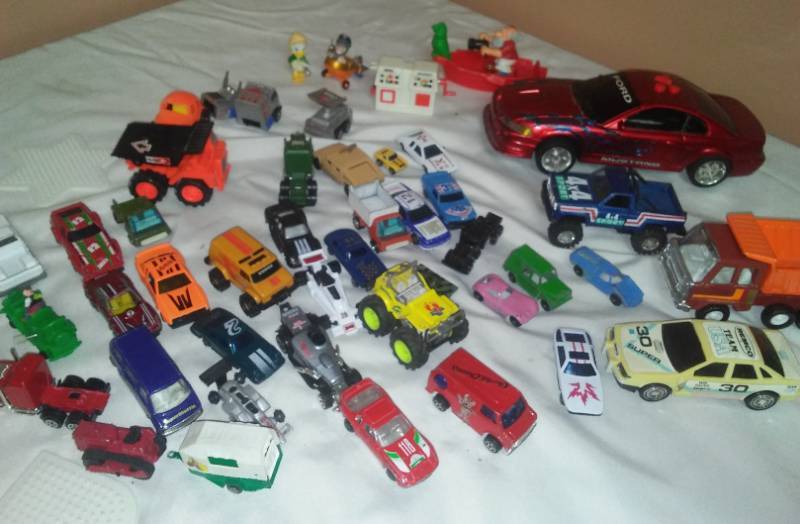 lot 116 image: Miscellaneous toy cars, trucks & More.