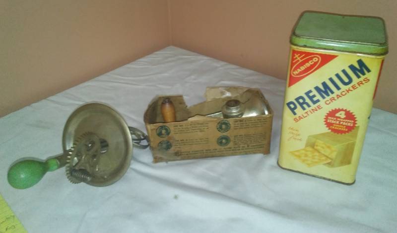 lot 139 image: Vintage collectible