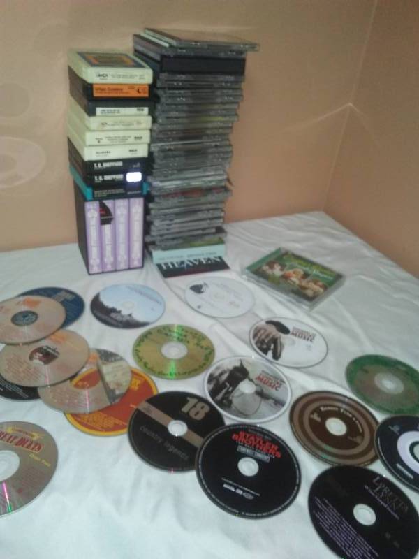 lot 145 image: CDs and 8-tracks