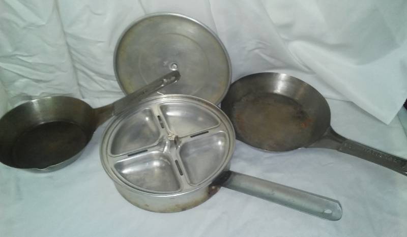 lot 166 image: 3 vintage pans, National, Banner, egg poacher.