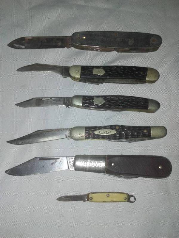 lot 185 image: 6 pocketknives - Jack knives Barlow, Cayce, Camillus, Henry Sears and son.