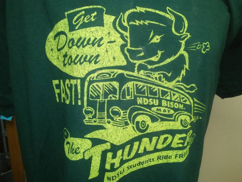 lot 192 image: New Vintage bison t-shirt, MAT bus theme, size large, Gilden.