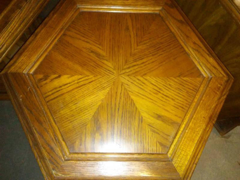 lot 221 image: 2 end table, wood.