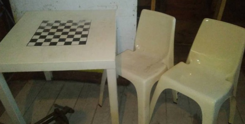 lot 227 image: Vintage heavy duty resin table and chairs.