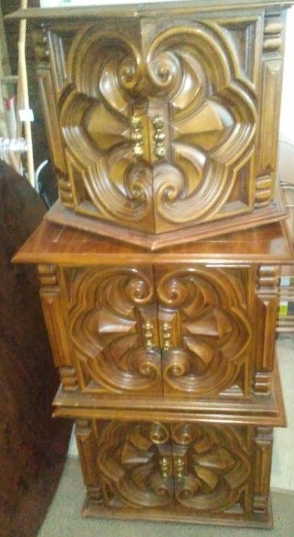 lot 240 image: 3 matching mid-century modern end tables. A