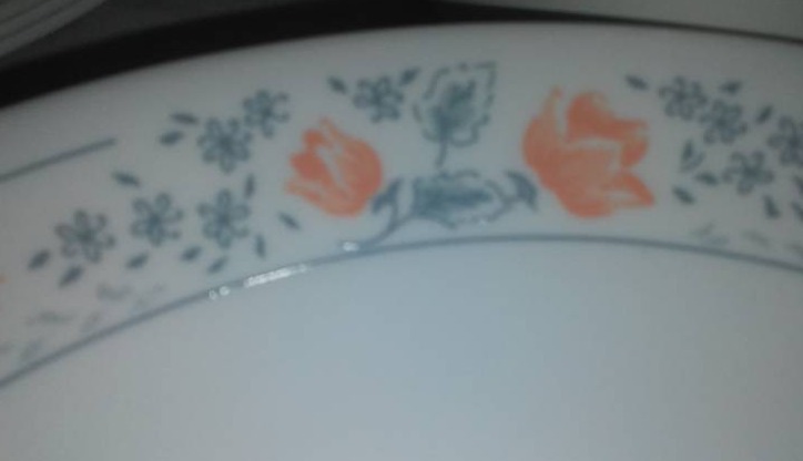 lot 264 image: Corelle Ware table setting for 8 Corning. Apriocot Grove pattern