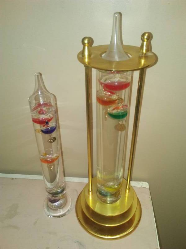 lot 271 image: (2)  room temperature gauges non-mercury.