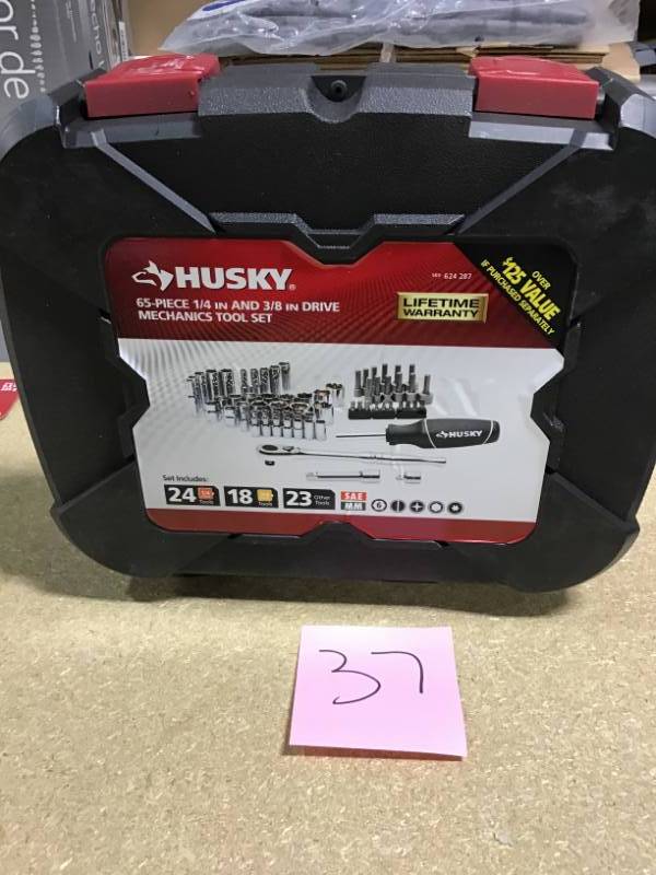 Husky Mechanics Tool Set (65-Piece) in good condition