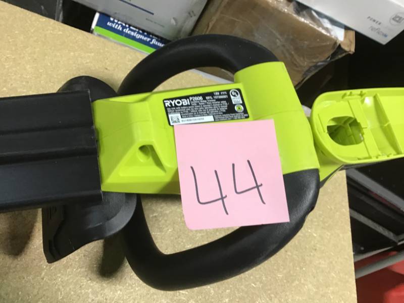 RYOBI ONE 22 in. 18-Volt Lithium-Ion Cordless Hedge Trimmer - Battery and Charger Not Included in good condition