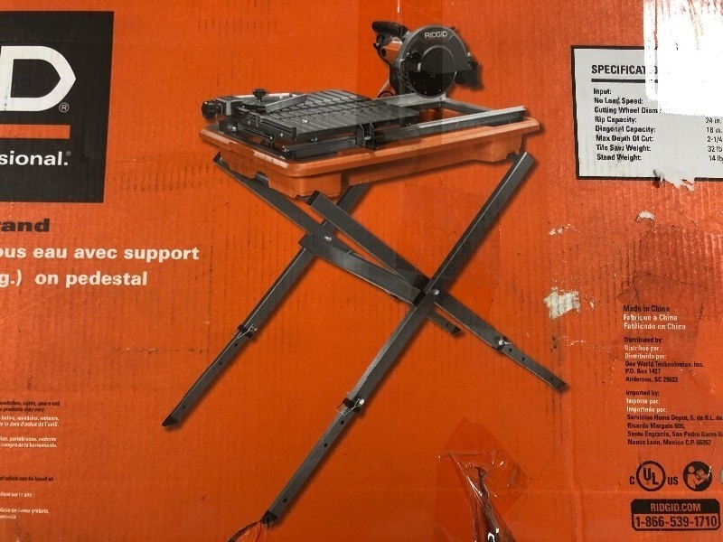 RIDGID 7 in. Tile Saw with Stand   in  good working condition