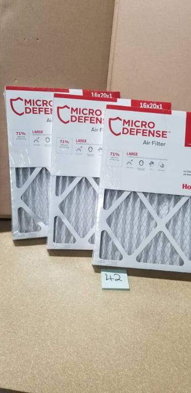 lot 42 image: Honeywell 16 in. x 20 in. x 1 in. MERV 8 Replacement Air Cleaner Filter in good condition