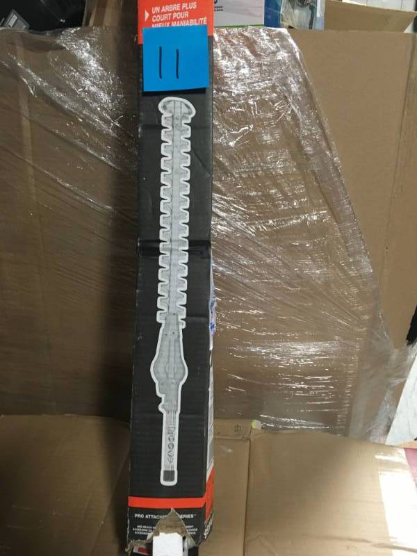 lot 11 image: ECHO 99944200640 Mid-Reach Hedge Clipper Attachment For PAS-225 and PAS-2620 in good condition