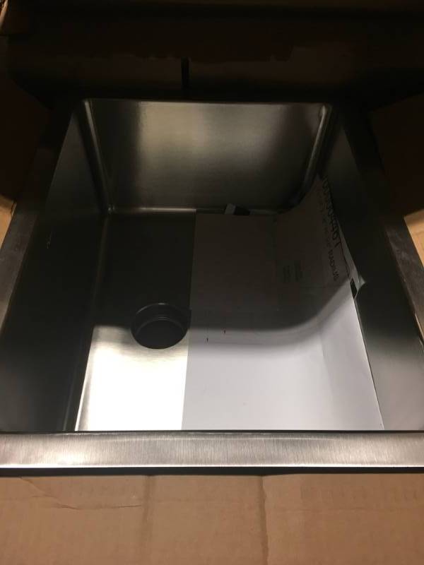 lot 24 image: Elkay Lustertone Iconix Perfect Drain Undermount Stainless Steel 24 in. Single Bowl Kitchen Sink not used