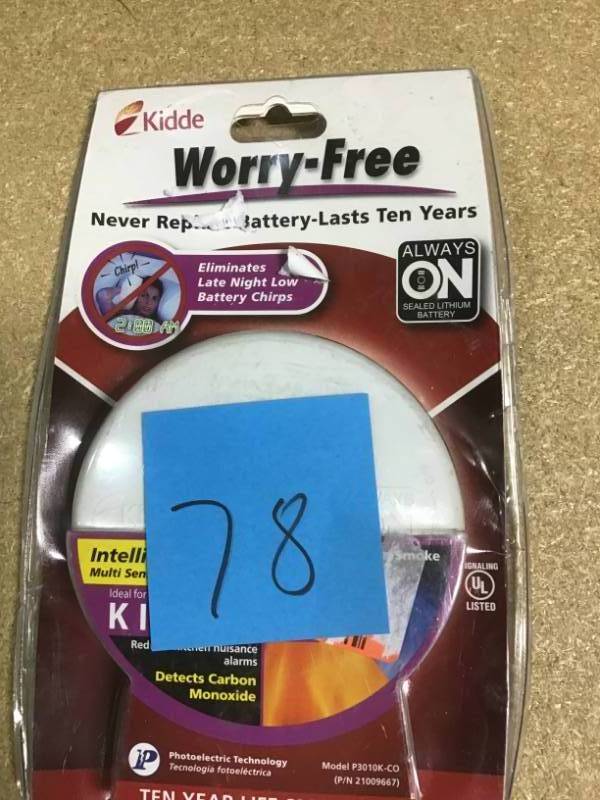 lot 78 image: Kidde 10-Year Sealed Battery Smoke and Carbon Monoxide Combination Detector