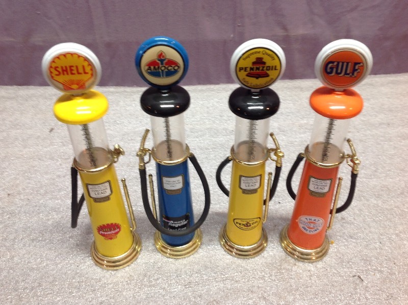 lot 17 image: 4 Gear Box Limited Edition Visible Gas Pumps