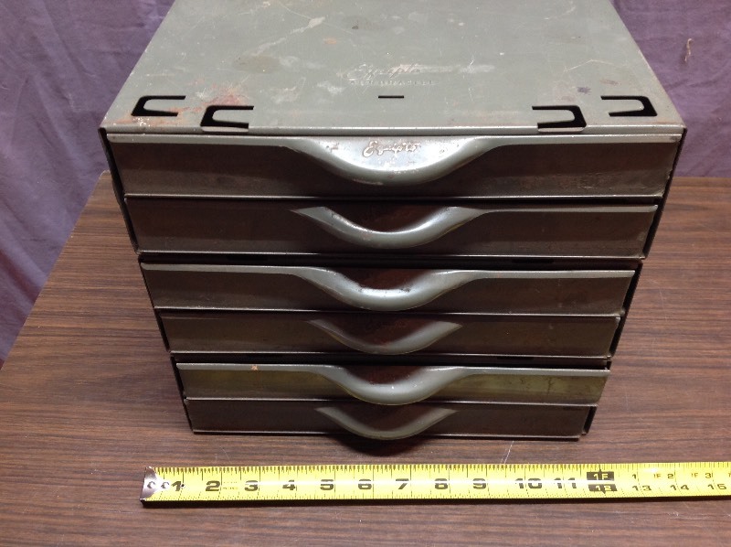 lot 30 image: Equipto Metal Storage Cabinet