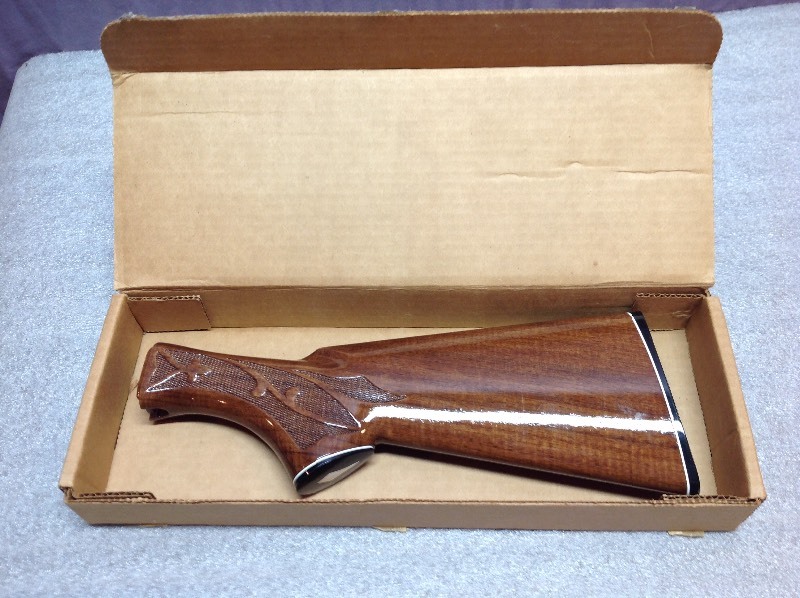 lot 58 image: NOS Youth 1100 Low Wall 20 Gauge Stock