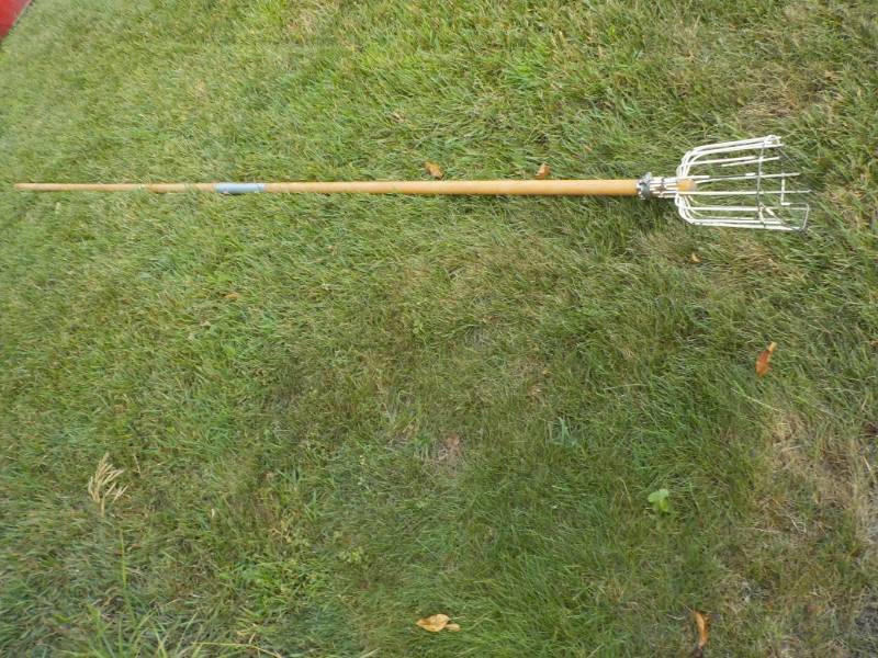 8 ft Apple Picker...