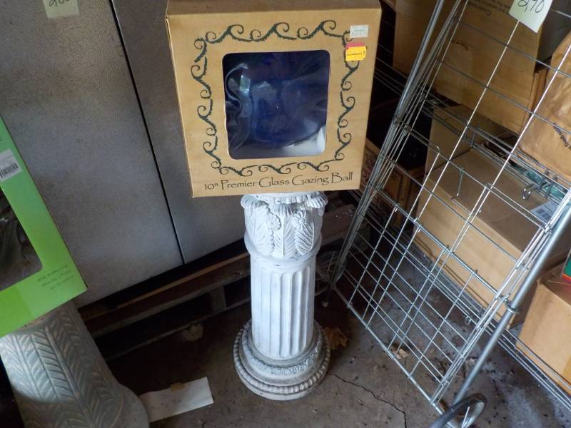 Pedestal with Glazing Ball...