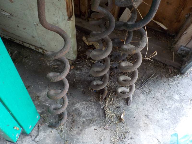 6 World War 1 or older (4 feet each...