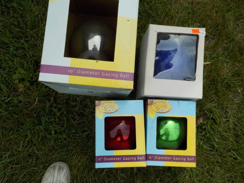 4 Gazing Globes...