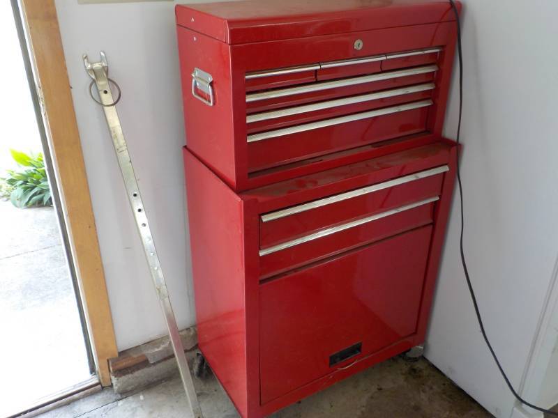 2 Tool Chests, Bottom is 26 x 24 x ...