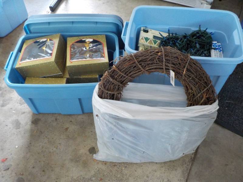 Xmas with 2 Covered Totes and 2 Wre...