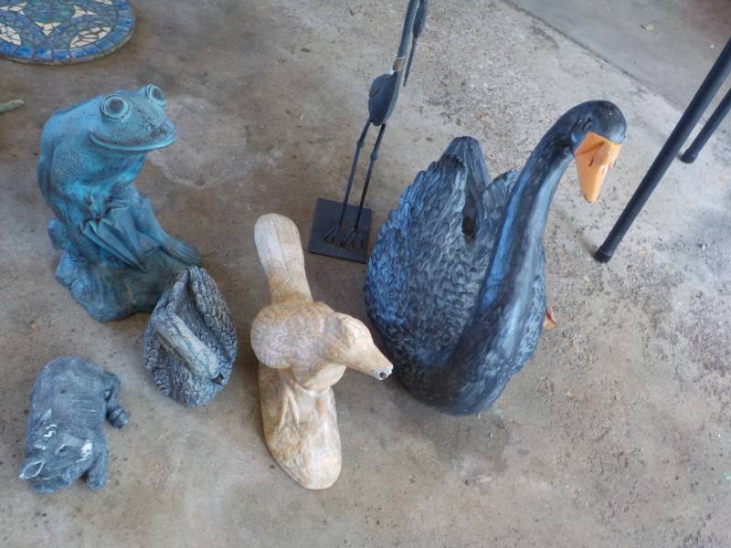 Outdoor dcor Animals...