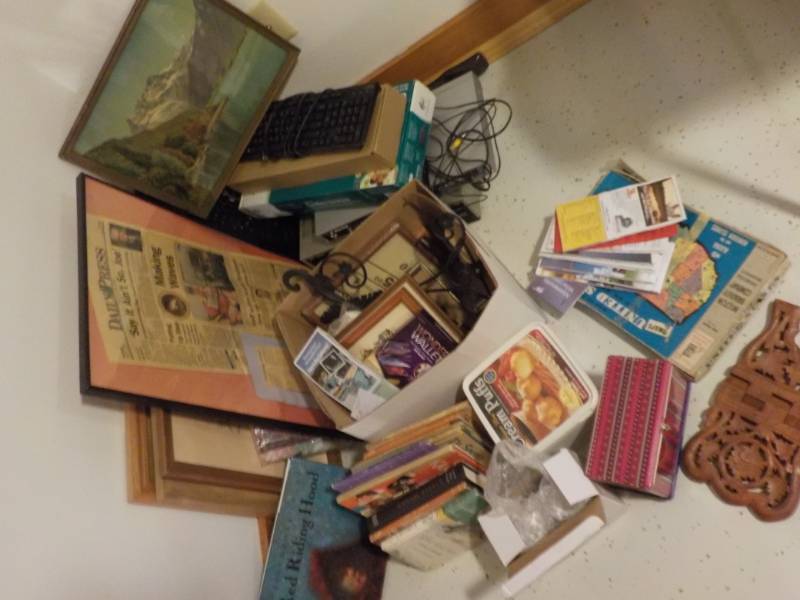 Vintage Pictures, Map Puzzle, Books...