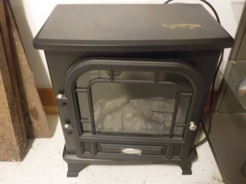 Electric Fire Place Space Heater...