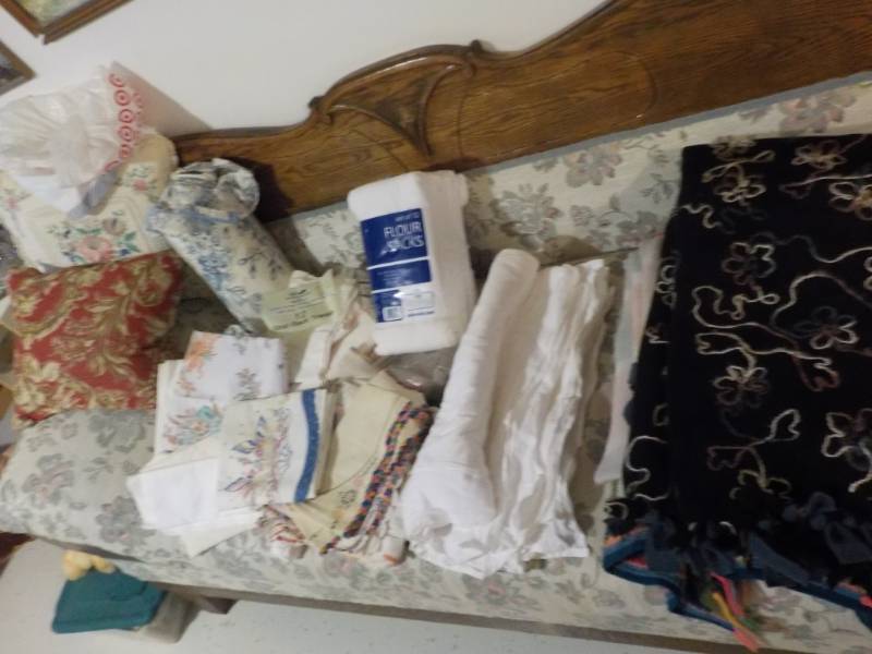 Flour Sacks, Linens, Afgan, and Pil...