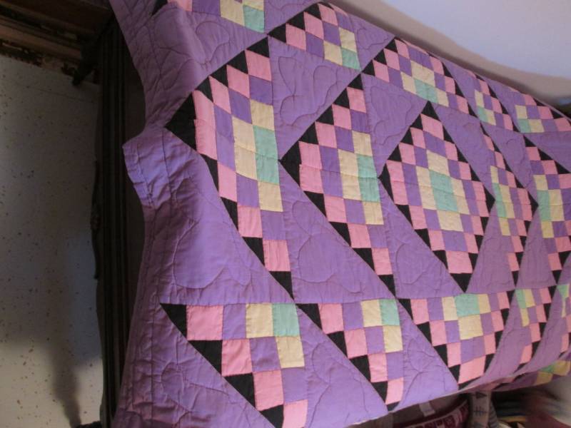 Twin Size Hand Stitch Quilt...