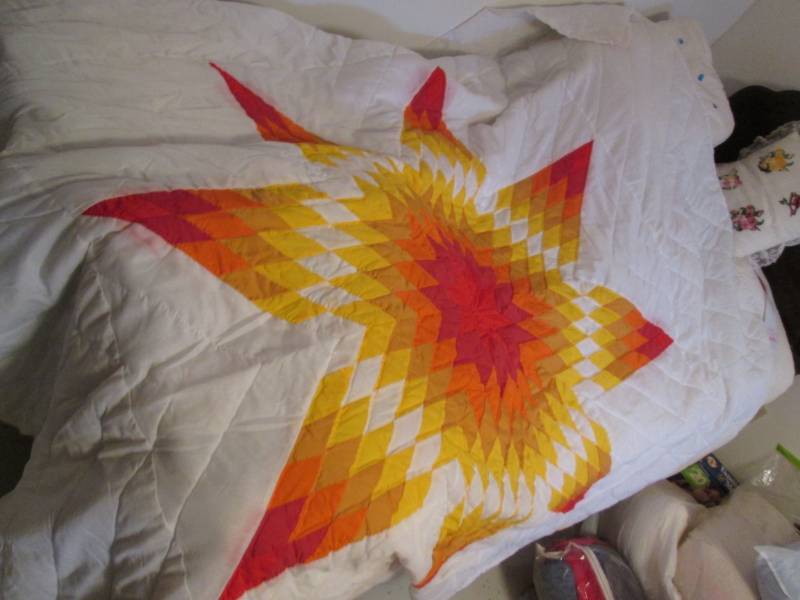 Twin Size Hand Stitch Quilt...