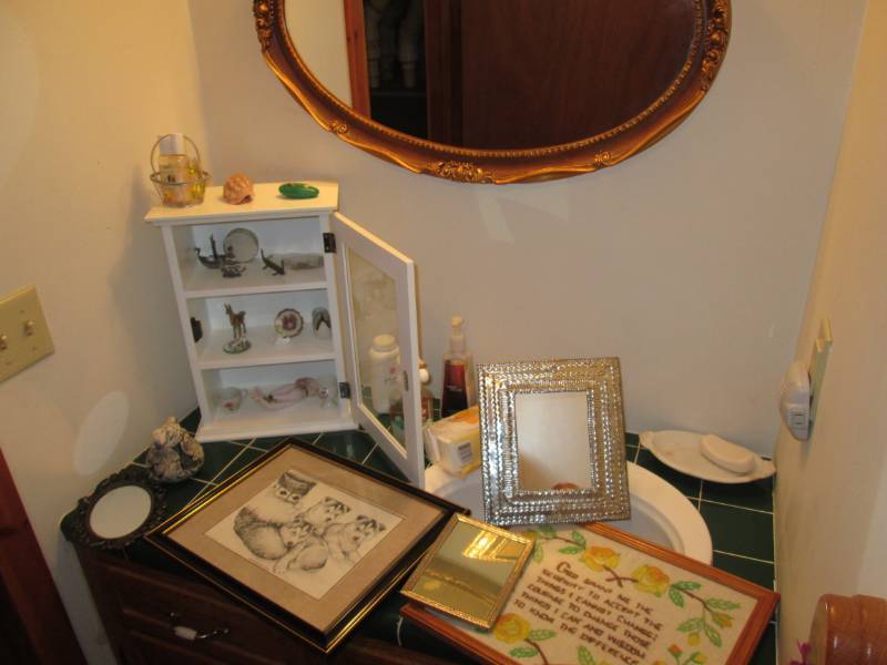 Pictures, Cubio Cabinet and Dcor ...