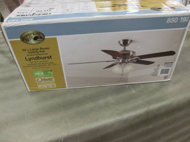 Hampton Bay Lyndhurst 52 in. LED Br...