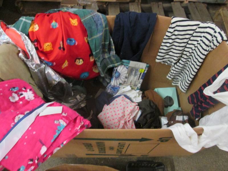 Assorted NWT Clothing Items, Housho...