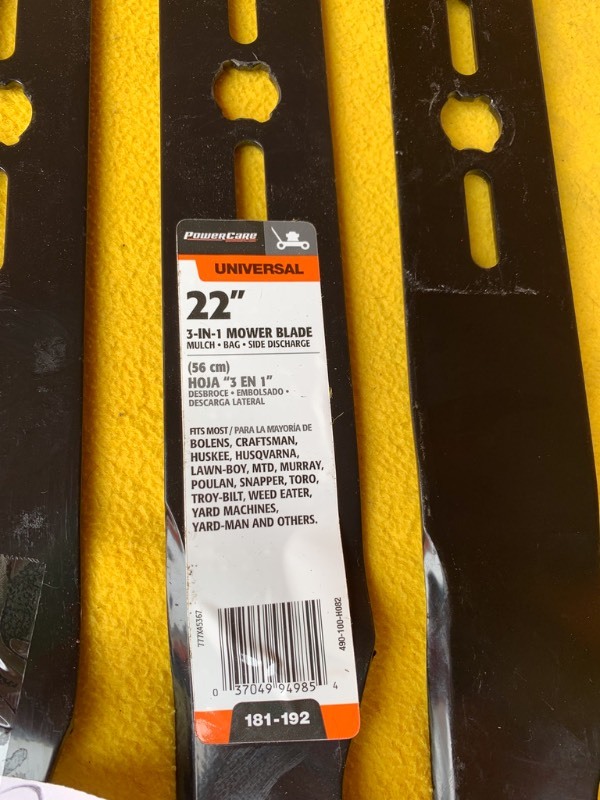 lot 17 image: Lot of 3- Powercare  22 Universal Mower Blades