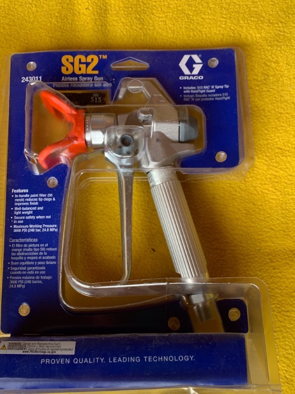 lot 25 image: Graco Lot - SG2 Airless Spray gun, Spray tips Plus HDX Resperator Masks