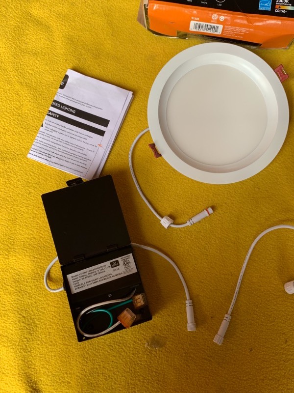lot 60 image: Lot of 2- Globe 6 LED Recessed Lighting Kit Slim, Round