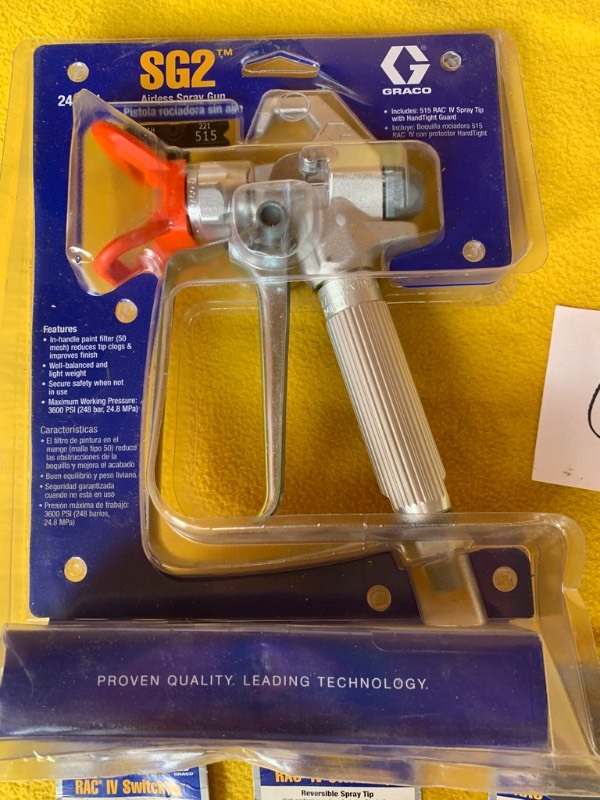 lot 64 image: Graco Lot - SG2 Airless Spray gun  Spray tips- 311, 411, 521