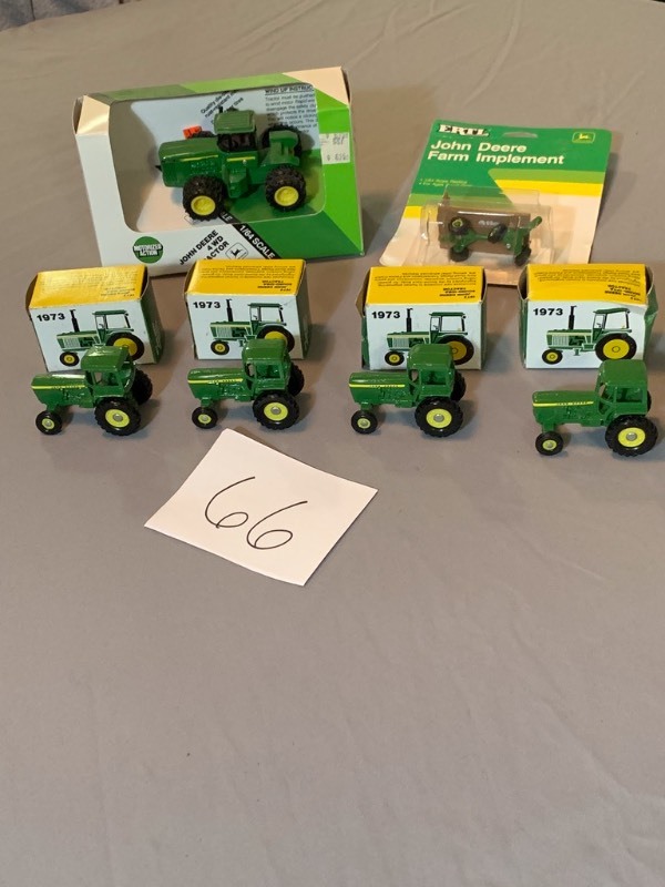 old john deere toy tractors